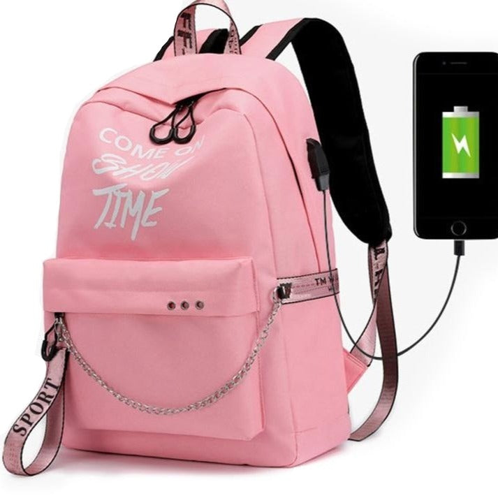 Dievčenský batoh s USB konektorom na nabíjanie