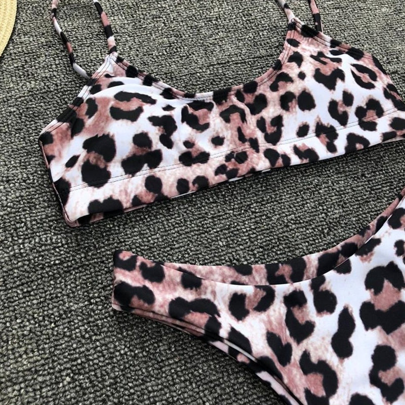 Dámske bikiny s leopardím vzorom